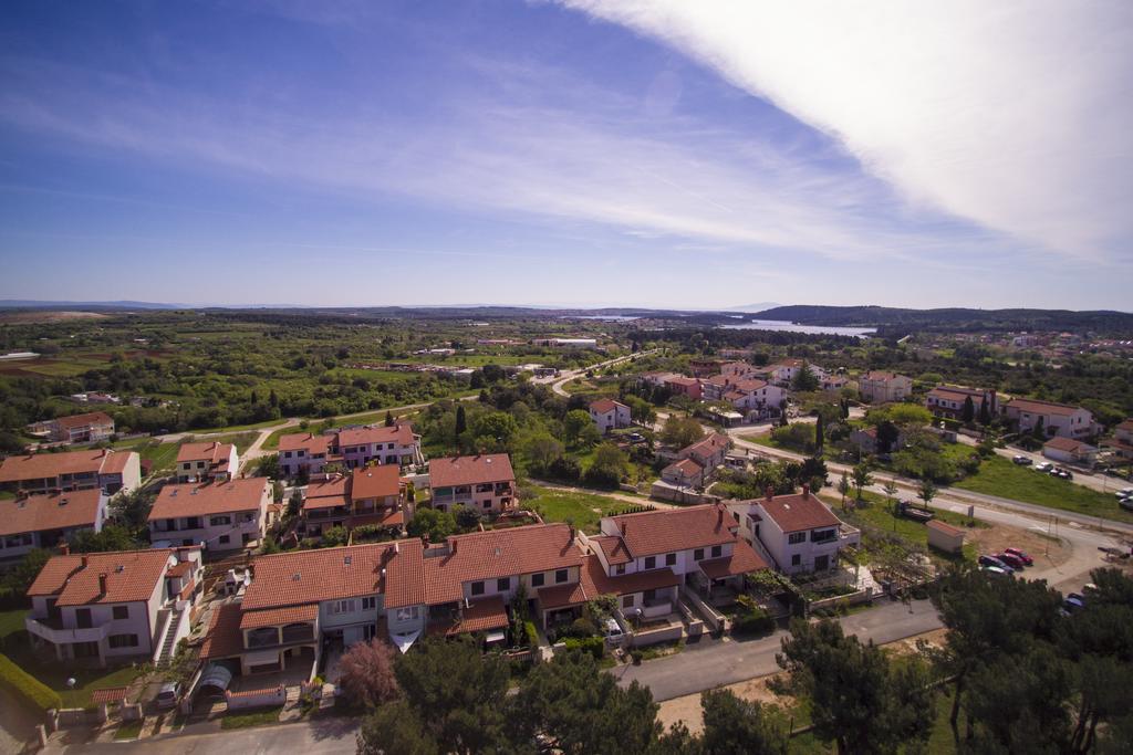Active Apartment Пула Экстерьер фото